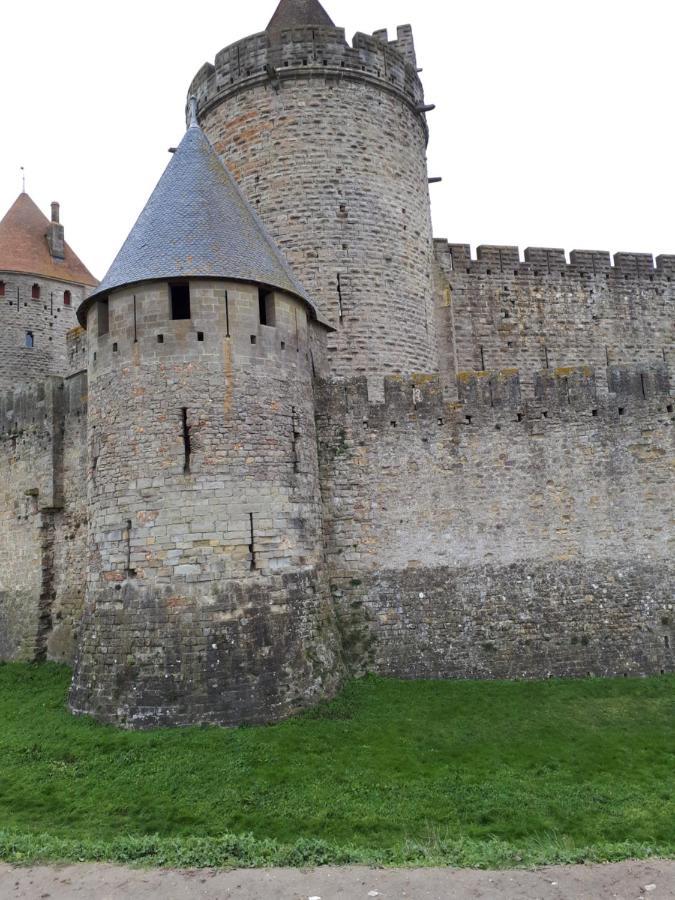 La Medeenne Alairac Kültér fotó
