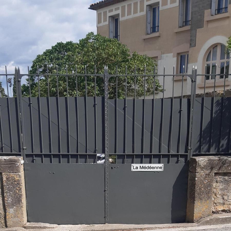 La Medeenne Alairac Kültér fotó